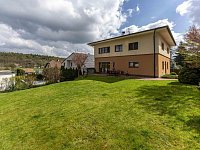 RD 350 m2 se zahradou 489 m2, Požárnická, Praha - Nebušice - Nebusice vila u kostela_41.JPG