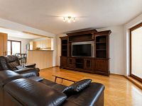 RD 262 m2 se zahradou 491 m2, Nad Želivkou, Nebušice - Nebusice AI uprava interieru11.jpg