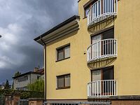 RD 262 m2 se zahradou 491 m2, Nad Želivkou, Nebušice - Nebusice vila u lesa.JPG