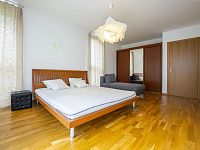 Pěkný zař. 2+kk v Rez. Riegrovy sady, Vinohrady - DSC05060.JPG