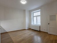 Pronájem nezařízeného bytu 1+kk, 29 m2, Praha 1 - 07.jpg