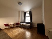 Pronájem vybaveného bytu 1+kk, 29 m2, Praha 1 - 02.JPG