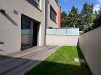 Pronájem bytu 1+kk, 34 m2, Praha 3 - 2. small.jpg
