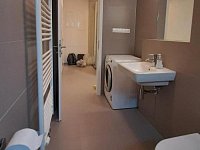 Pronájem bytu 1+kk, 34 m2, Praha 3 - 7. small.jpg