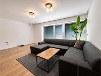 Prodej stylového bytu 4+kk 80m2 s terasou 28m2 v novostavbě s bazénem a zahradou 185 m² - Pricna_Vcelna18