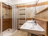 Krásný 2+kk 1. patro, 50 m2, s terasou v ulici Mostecká u Karlova mostu - Mosteck_13.JPG