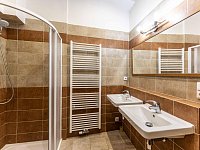 Krásný 2+kk 1. patro, 50 m2, s terasou v ulici Mostecká u Karlova mostu - Mosteck_14.JPG
