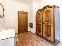 Krásný 2+kk 1. patro, 50 m2, s terasou v ulici Mostecká u Karlova mostu - Mosteck_9.JPG