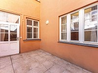 Krásný 2+kk 1. patro, 50 m2, s terasou v ulici Mostecká u Karlova mostu - Mostecka_7.JPG