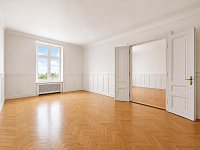 Stylové bydlení na Vinohradech s výhledem na Prahu, balkonem a možností parkování - Dykova 31_14