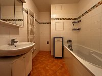 Pronájem bytu 2+kk, 59 m2, Praha 11 Háje - 12.JPG