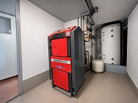Prodej rodinného domu 234 m² s bazénem, pozemek 793 m²  Nalžovice u Sedlčan - RD Nalzovice_44_23