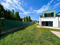 Prodej stylového bytu 4+kk 80m2 na Včelné s terasou 28m2 v novostavbě s bazénem a zahradou 185 m and sup - Pricna_Vcelna24