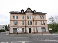 Dvě  průchozí kanceláře s parkováním nedaleko centra Liberce 