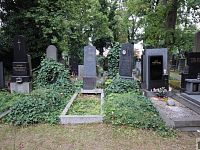 Přenechání hrobového místa na Malvazinkách - hrob