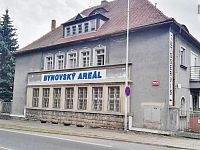 Pronájem výrobního a skladovacího prostoru zvýšené přízemí 180m2, Děčín - Bynov - vjezd-a.jpg