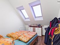 Nájemní dům se 3 byty (270 m2) Hostomice, Školní náměstí 82. - IMG_2860.jpg