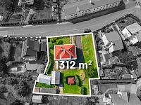 Rodinný dům 4+2+B (260 m2) se zahradou a dvěma garážemi v obci Hrob, ulice Verneřice 61. - StudioBARAK-13.jpg