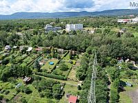 Chata, 15 m2, stojící na pozemku 620 m2, V obci Teplice. - dji_fly_20240728_134202_627_1722167144635_photo.jpg