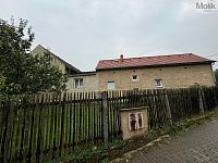 Rodinný dům 4+1, obec Jenčice, kat. území Jenčice - 31791c48-8204-4b17-bf53-f736a23ffee9.jpg