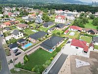 Rodinný dům 5+kk ( 178 m2) s pozemkem (1.143 m2) v obci Proboštov u Teplic, ul. Chrpová 761. - dji_fly_20240801_150850_659_1722517915795_photo.jpg