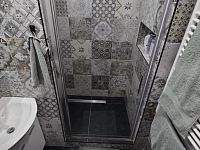 Prodej bytu v okále 3+1, 64m2 s balkonem a předzahrádkou 43m2, Obrnice - Foto 3