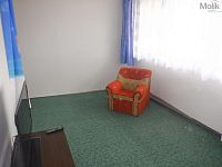 Pronájem bytu o dispozici 1+kk s užitnou plochou 28 m2 v Chomutově, ulice Březenecká  - Foto 6