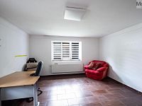 Prodej rodinného domu s komerčními prostory, obec Nížebohy - Foto 13