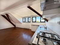 Pronájem, podkrovní byt 3+kk, 66 m2, Osek, ul. Tovární - Foto 4