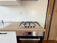 Pronájem, podkrovní byt 3+kk, 66 m2, Osek, ul. Tovární - Foto 5