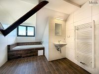 Pronájem, podkrovní byt 3+kk, 66 m2, Osek, ul. Tovární - Foto 11