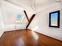 Pronájem, podkrovní byt 3+kk, 66 m2, Osek, ul. Tovární - Foto 17