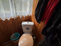 Chata s bazénem, obec Křesín, kat. území Levousy - Foto 4