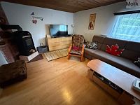 Chata s bazénem, obec Křesín, kat. území Levousy - Foto 5