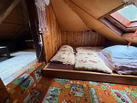 Chata s bazénem, obec Křesín, kat. území Levousy - Foto 8