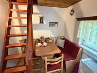 Chata s bazénem, obec Křesín, kat. území Levousy - Foto 10