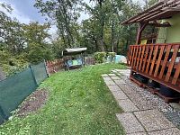 Chata s bazénem, obec Křesín, kat. území Levousy - Foto 12