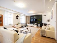 Dům se dvěma komerčními prostory a bytem 5+1, Litvínov - Foto 7