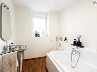 Dům se dvěma komerčními prostory a bytem 5+1, Litvínov - Foto 15