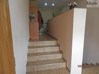 Dům s komerčními prostory a zahradou, Vysoká Pec - Foto 11