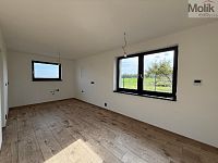 Prodej nízkoenergetického rodinného domu 4kk se šatnou a zahradou, Pesvice, okres Chomutov, 886 m2 - Foto 5