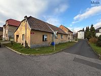 Dům s komerčním prostorem, Libčeves