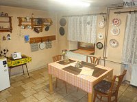 Prodej rodinný dům 5+1, prostorná garáží, prosluněná terasa, rozlohou pozemku 1170 m2, Kovářská - Foto 8