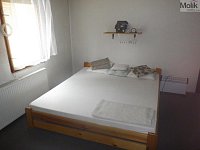 Prodej rodinný dům 5+1, prostorná garáží, prosluněná terasa, rozlohou pozemku 1170 m2, Kovářská - Foto 19