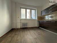 Pronájem bytu 2 + 1 s francouzským oknem, ul. Vítězslava Nezvala, Most, 52 m2 - Foto 2