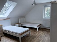 Prodej rodinného domu 6+kk (238 m2), Teplice, ul. Nová cesta 3069. - IMG-20260211-WA0031~2.jpg