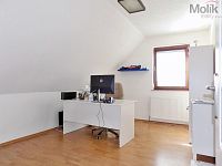 Prodej rodinného domu 190 m2 s pozemkem 1140 m2  v Žilinské ulici ve Varnsdorfu - DSCN8715a.jpg