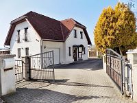 Prodej rodinného domu 190 m2 s pozemkem 1140 m2  v Žilinské ulici ve Varnsdorfu - DSCN8719a.jpg