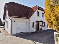 Prodej rodinného domu 190 m2 s pozemkem 1140 m2  v Žilinské ulici ve Varnsdorfu - DSCN8739a.jpg