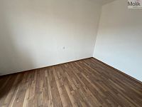 Byt 2+1+B, Tř. Budovatelů, blok 99 - Foto 6